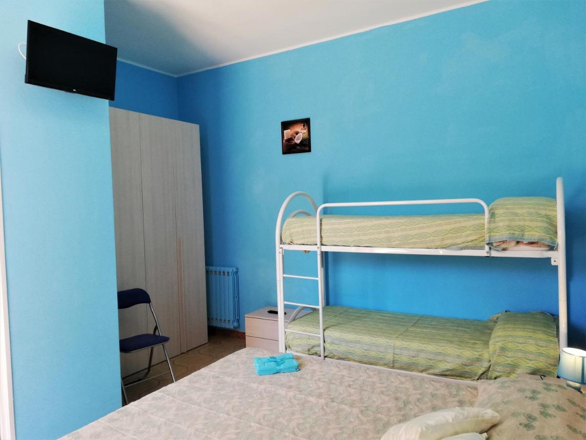 Via Pisa Hotel Riposto Eksteriør billede